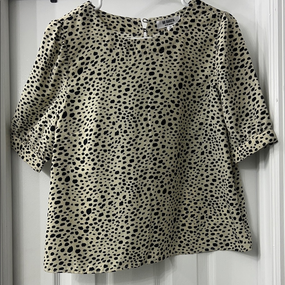 BB DAKOTA by Steve Madden Black and Cream Spotted Blouse
New without tags
